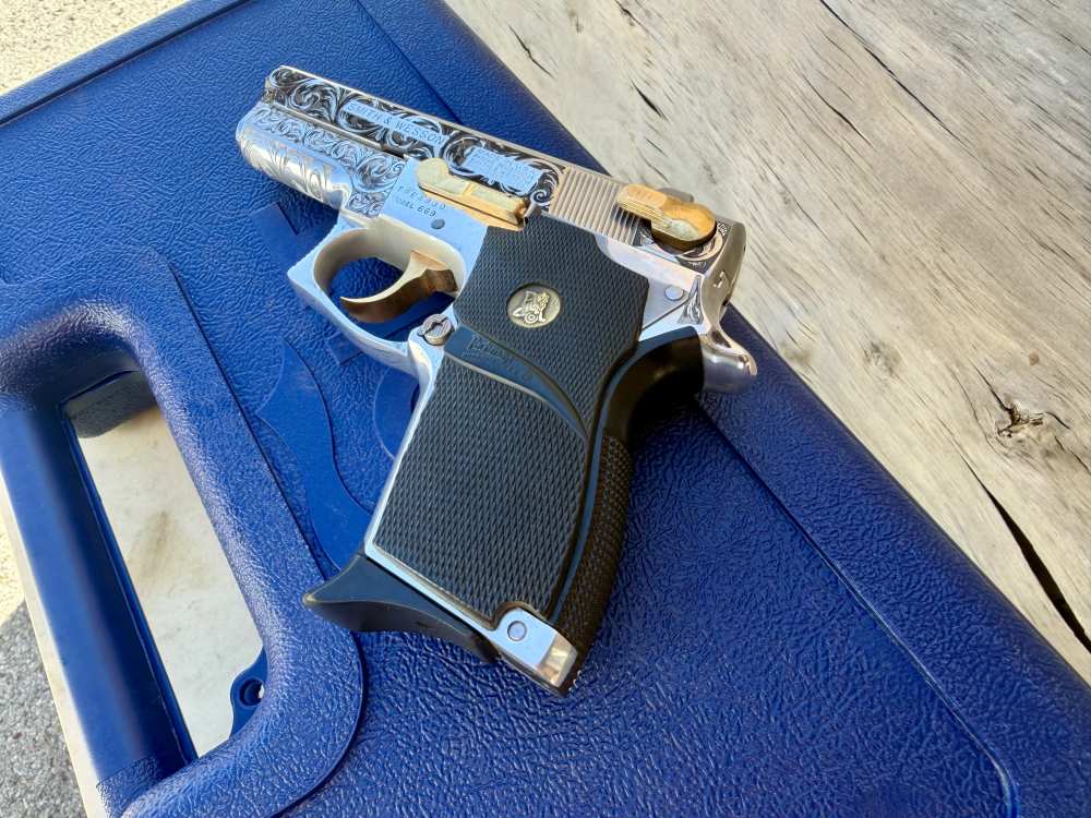 Smith & Wesson 669 9mm ENGRAVED High Polished Stainless & 24k Gold-img-6