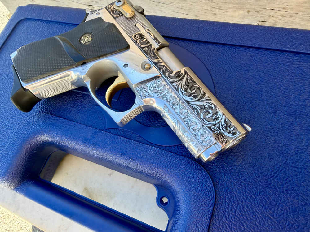 Smith & Wesson 669 9mm ENGRAVED High Polished Stainless & 24k Gold-img-8
