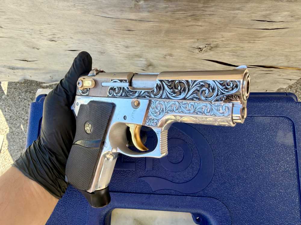 Smith & Wesson 669 9mm ENGRAVED High Polished Stainless & 24k Gold-img-16