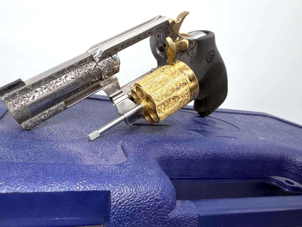 Colt King Cobra High Polished Stainless Steel & 24k Gold 3” barrel-img-8