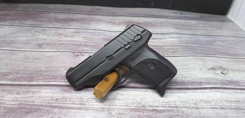 Ruger EC9s 9mm – Slim Subcompact Carry Pistol – Striker Fired – Great EDC!-img-0