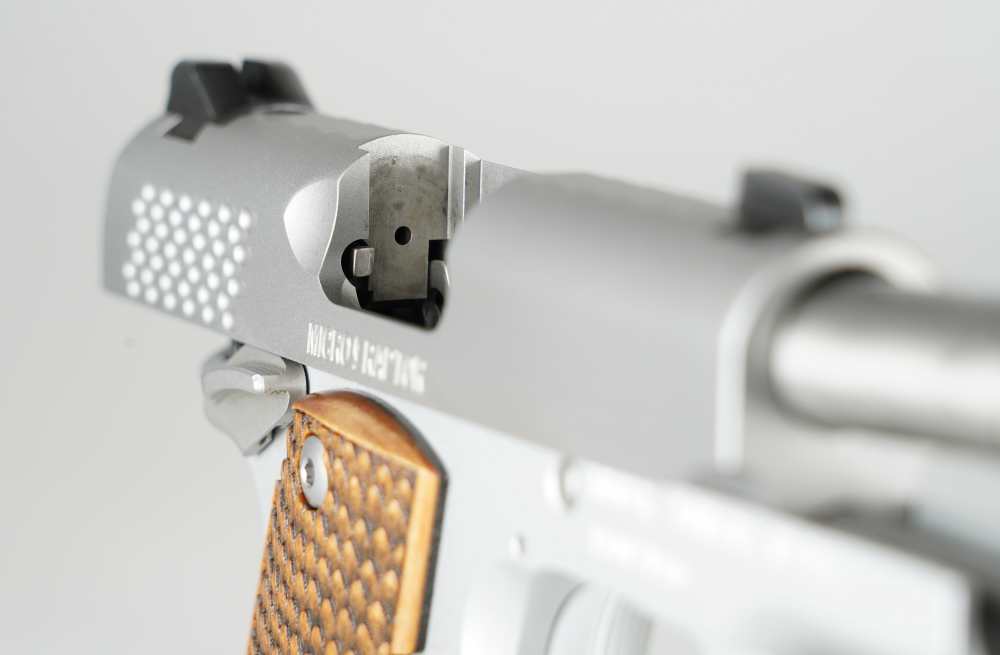 Kimber Micro 9 Raptor 9mm with wood grips 1 mag-img-18