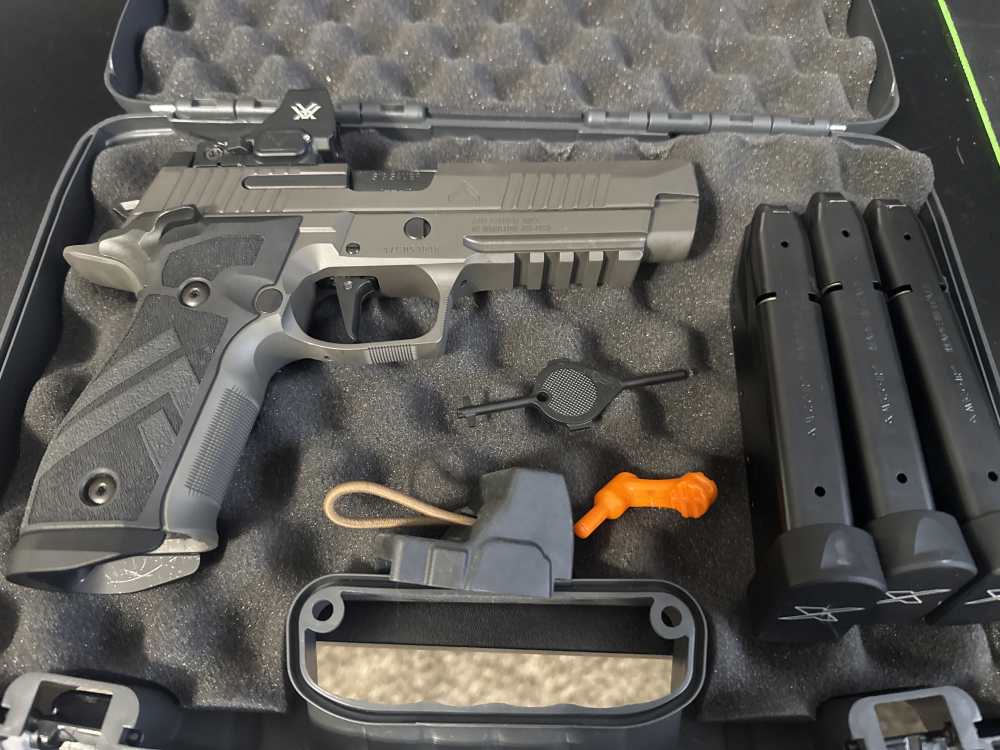 SIG P226 X5 Legion 9mm SAO 4.4” Vortex Defender-XL Raised XRAY3 Box Holster-img-0