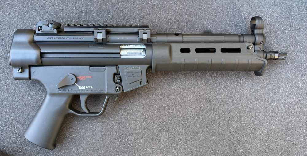 HK mp5 22lr Pistol with Extras-img-1