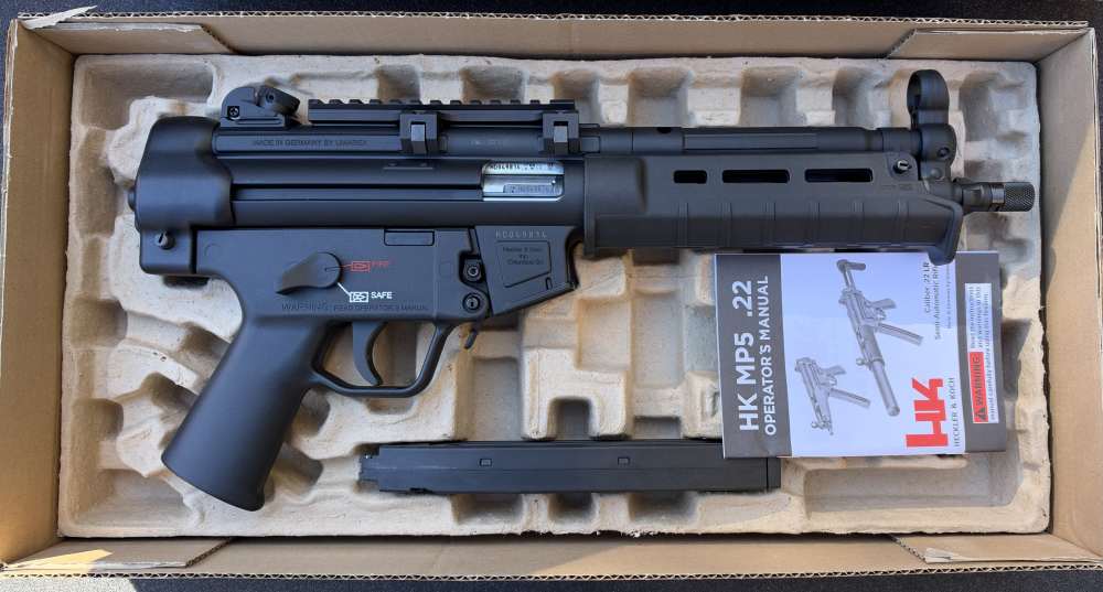 HK mp5 22lr Pistol with Extras-img-9