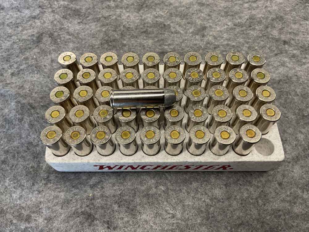 Winchester 45 Colt 250gr LFN 100 years of John Wayne (Lot C)-img-4
