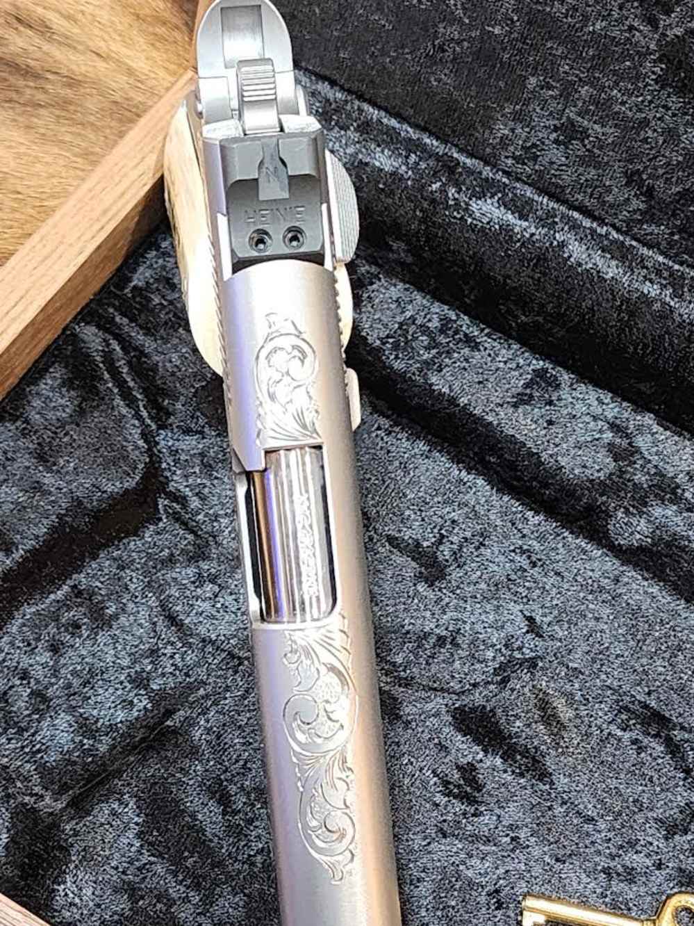 NIGHTHAWK VIP SILVER GOV .45 ACP-img-11