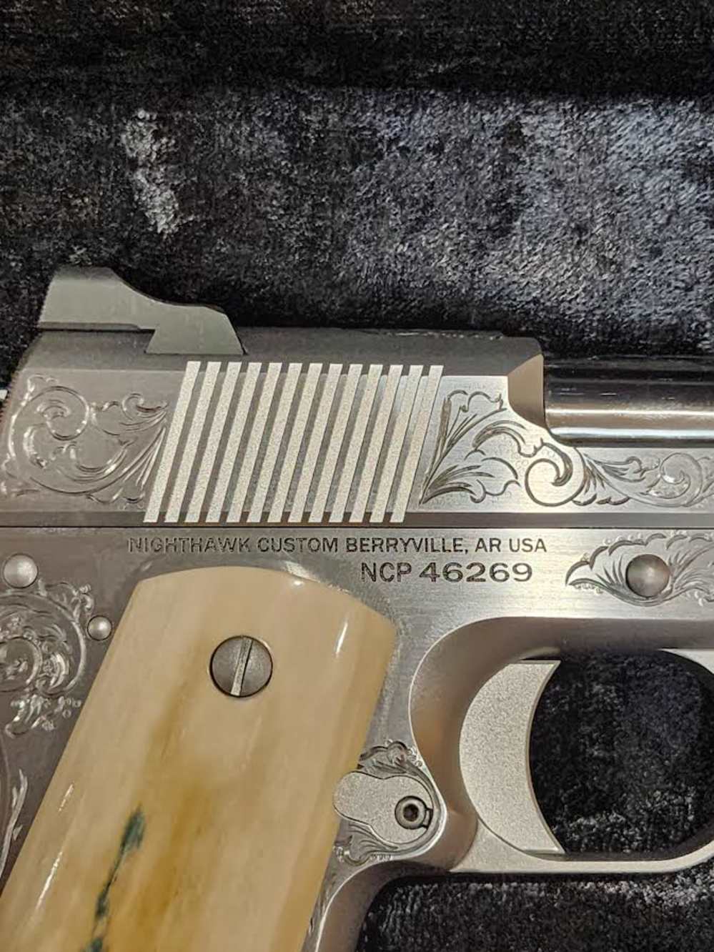 NIGHTHAWK VIP SILVER GOV .45 ACP-img-3