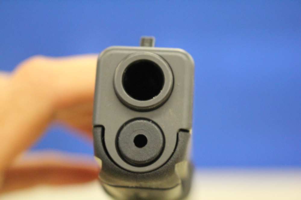 Glock 23 Gen4 .40 S&W Item D-img-15