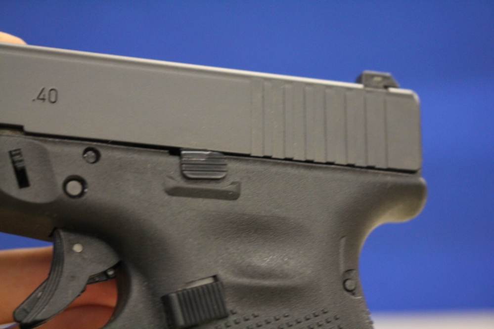 Glock 23 Gen4 .40 S&W Item D-img-12
