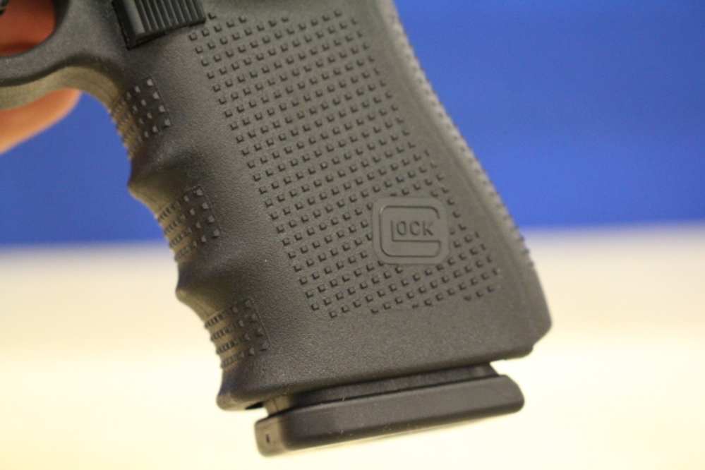Glock 23 Gen4 .40 S&W Item D-img-11