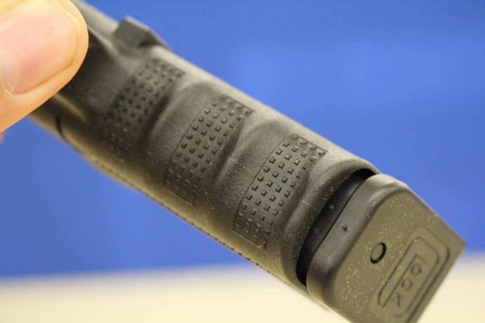 Glock 23 Gen4 .40 S&W Item D-img-16