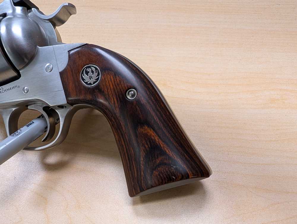 Ruger New Model Stainless Blackhawk Bisley 45 Colt 5.5" Barrel w/ Box-img-2