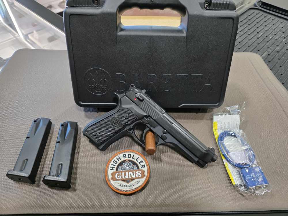 NEW Beretta 92FS 9mm 2X15rd 4.9" Pistol Black Made in USA-img-2