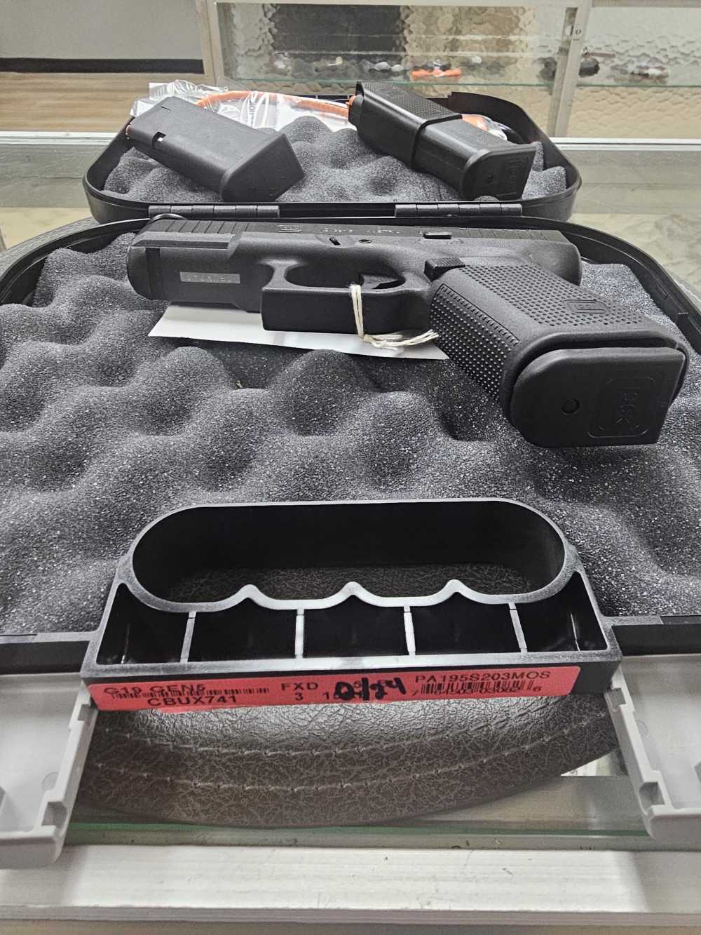 Glock 19 Gen 5 MOS 9mm Optics Ready – 3 Mags – Factory New-img-1