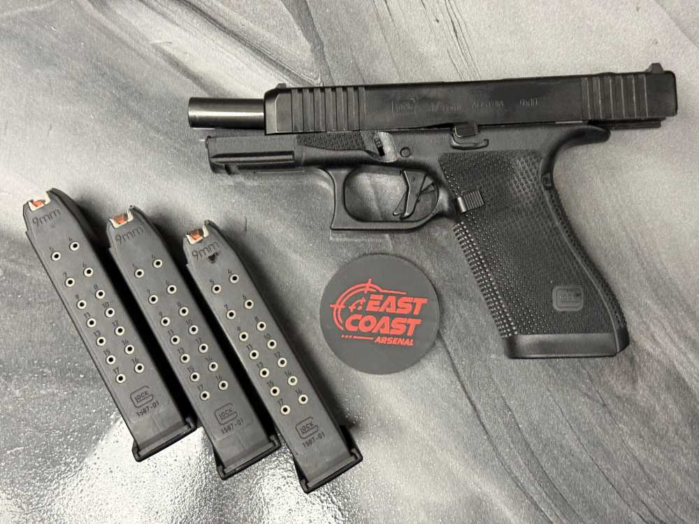 Glock 17 Gen 6 MOS 9mm 3x 17rd Mags Optic Plates OEM Box Like New PS! NR!-img-2