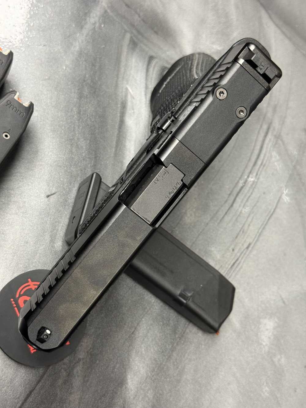 Glock 17 Gen 6 MOS 9mm 3x 17rd Mags Optic Plates OEM Box Like New PS! NR!-img-8
