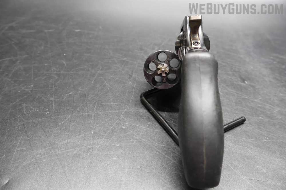 Taurus 85 Revolver 38 Special-img-12