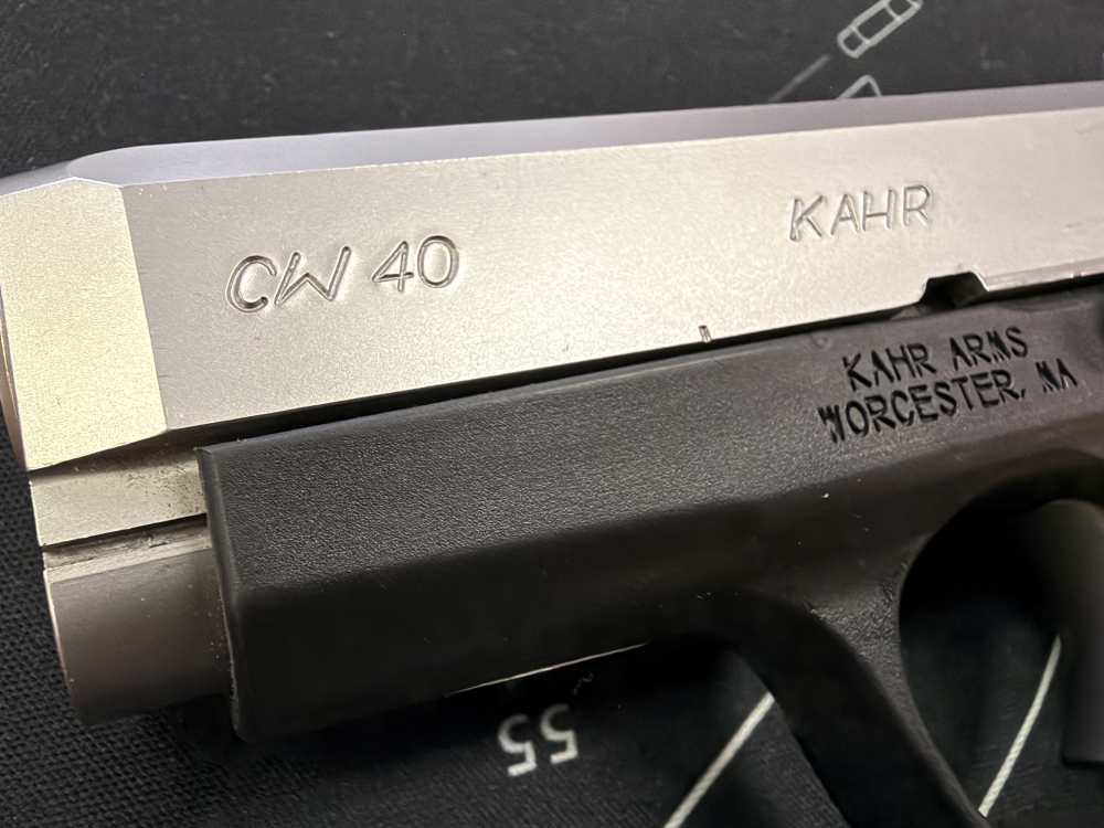 KAHR ARMS CW40 - 40 S&W - BLACK FRAME STAINLESS SLIDE - 2 MAGS - NICE-img-1