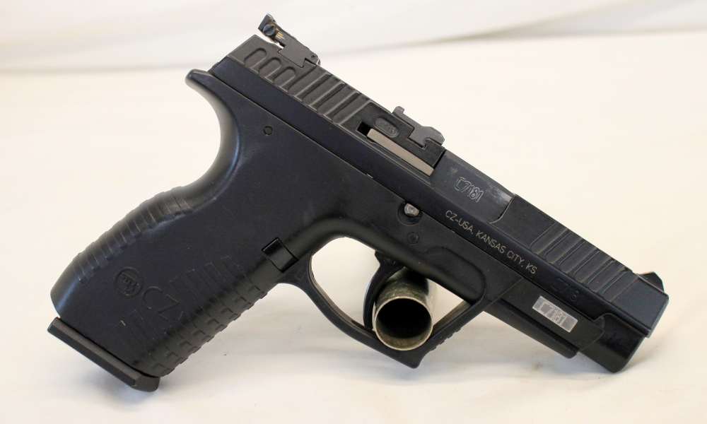 CZ Model 100 semi-auto pistol 9mm 3.5" (2) Magazines SCARCE CALIBER!-img-6