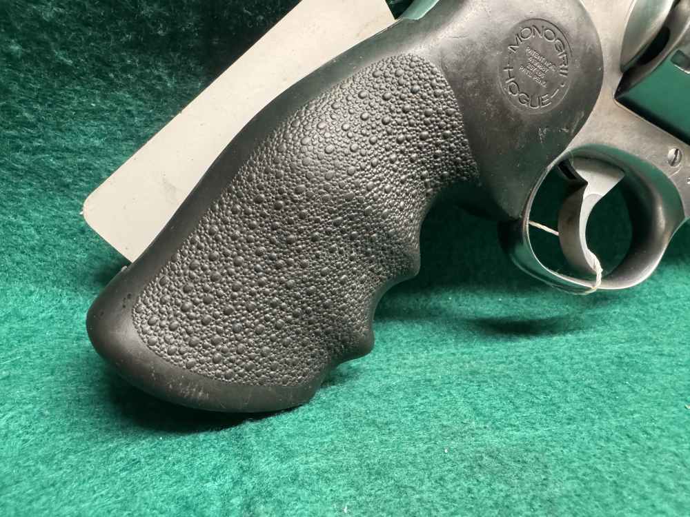 Smith & Wesson 686-3 357 MAG-img-1
