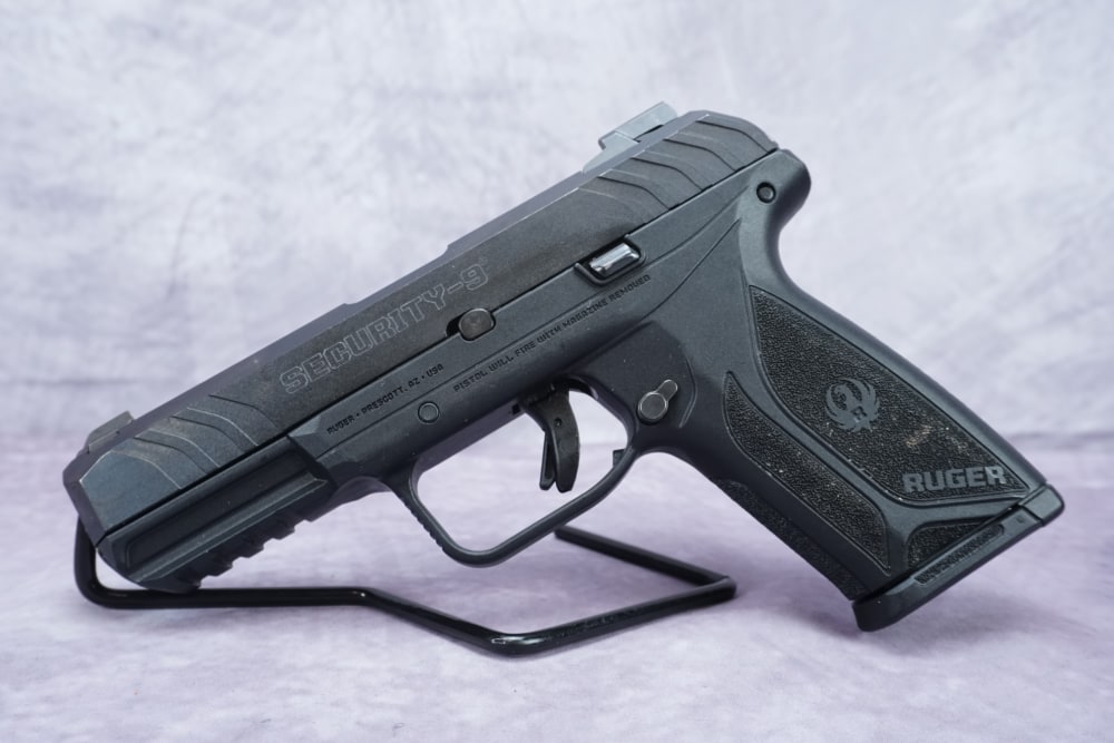 Ruger Security-9 9mm 4" w/ Hard Case & 3 15rd Magazines-img-1