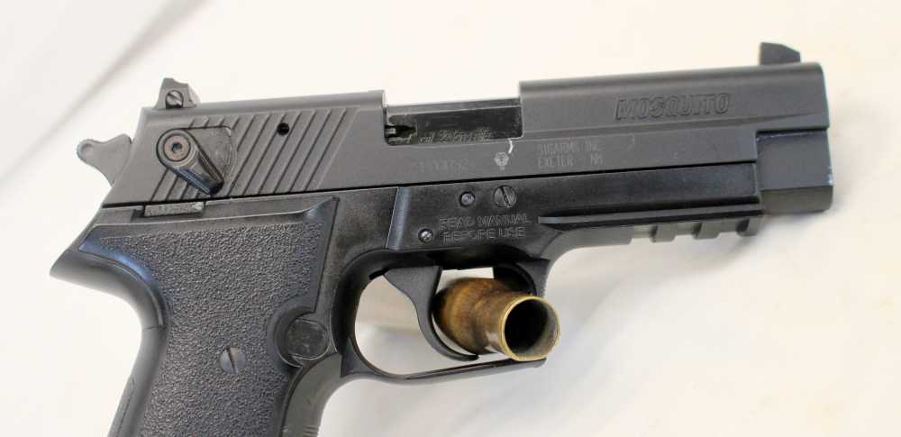 Sig Sauer Mosquito semi-auto pistol .22LR (3) Mags & Manual CLEAN SHOOTER!-img-3