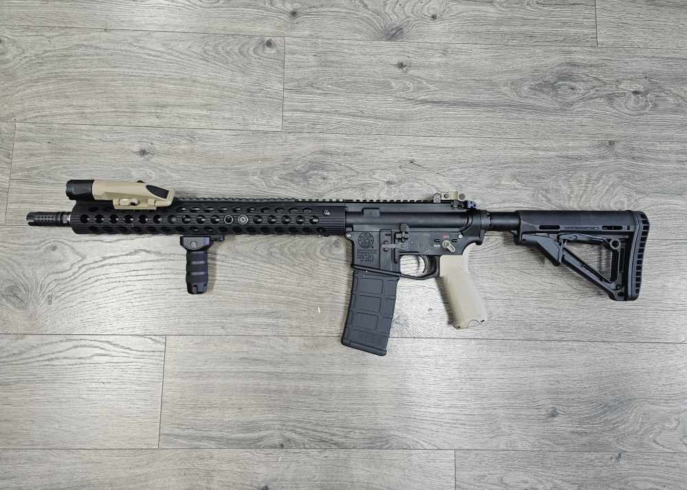 SMITH & WESSON M&P-15 5.56NATO CUSTOM RIFLE *USED*-img-0