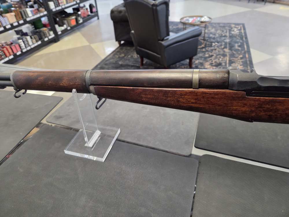 M1 GARAND FROM 1943 BEAUTIFUL WOOD WITH STAMPINGS-img-11