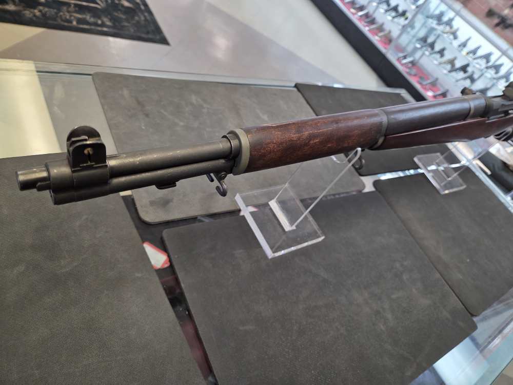M1 GARAND FROM 1943 BEAUTIFUL WOOD WITH STAMPINGS-img-4