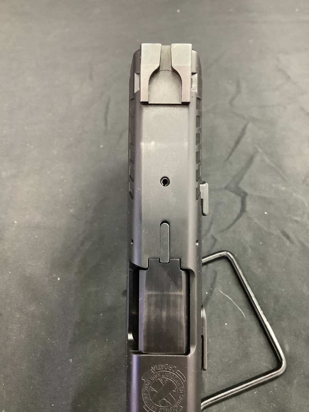 Springfield XD-M 40 S&W, 4-16rd mags-img-12