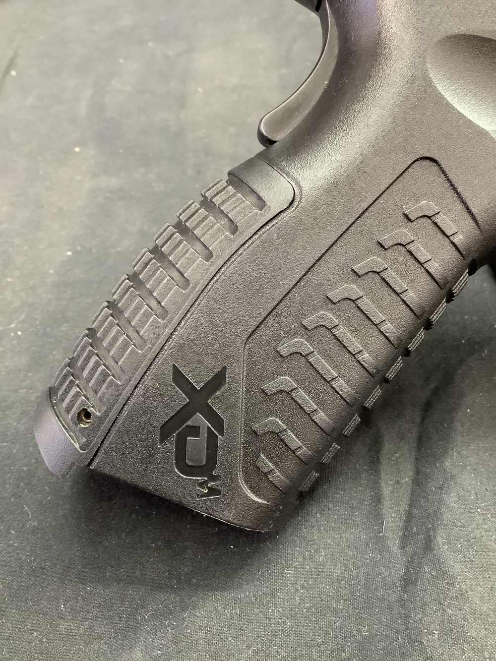 Springfield XD-M 40 S&W, 4-16rd mags-img-1