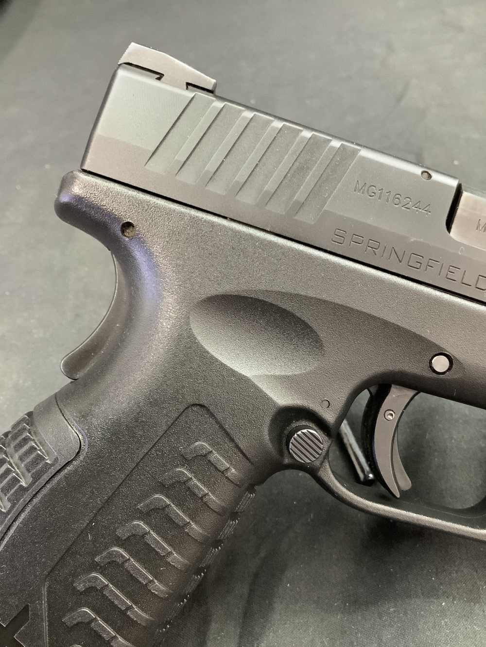 Springfield XD-M 40 S&W, 4-16rd mags-img-2