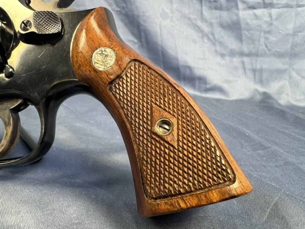 Smith & Wesson model 15-1 chambered in .38 special -img-3