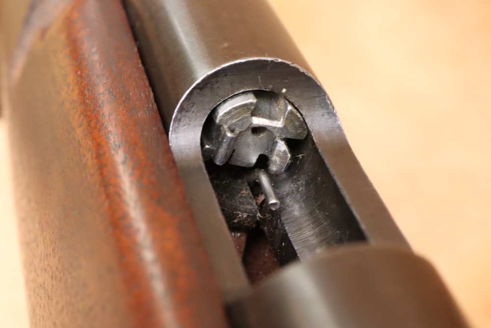 Marlin Model 80-DL .22 S/L/LR 24" Blued Bolt-Action Rifle w/ Peep Sights-img-37