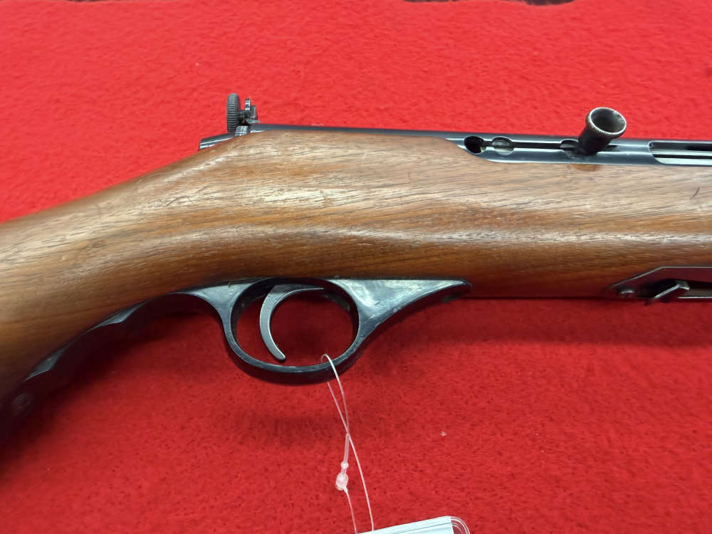 Mossberg model 152 in 22lr used-img-3