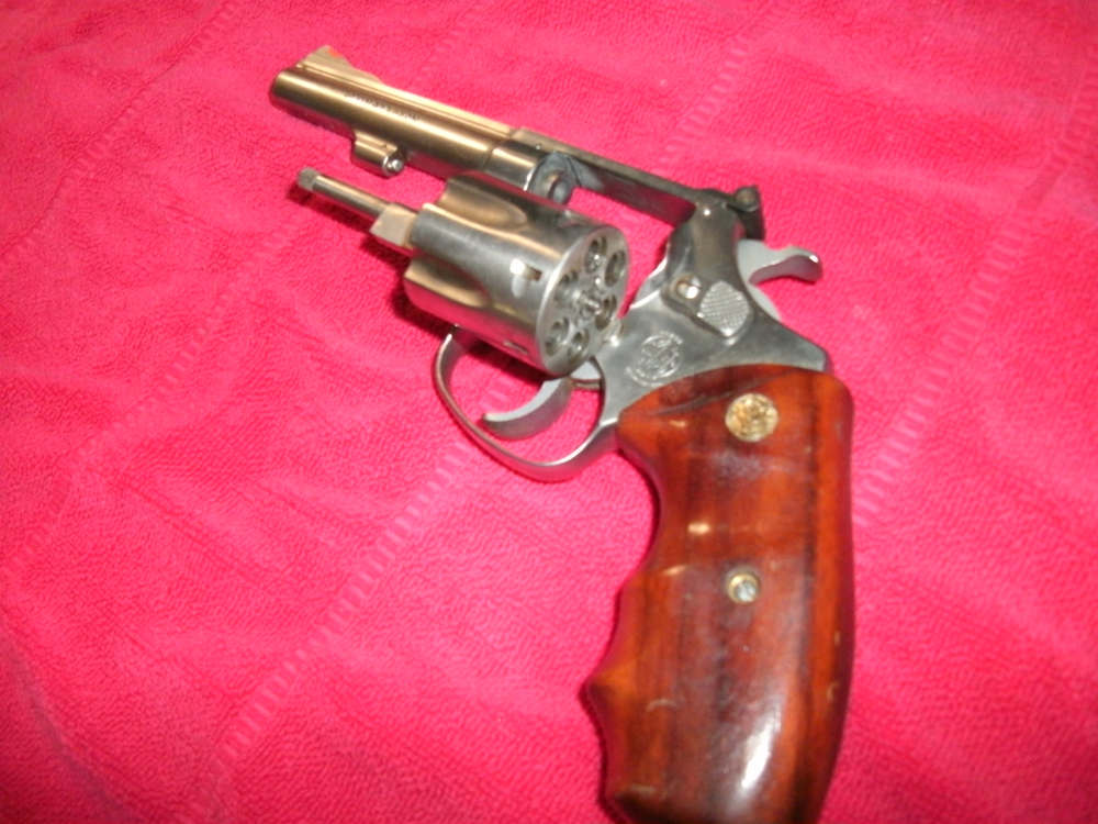 Smith Wesson Model 63...22 caliber revolver-img-4
