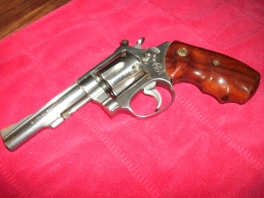 Smith Wesson Model 63...22 caliber revolver-img-2
