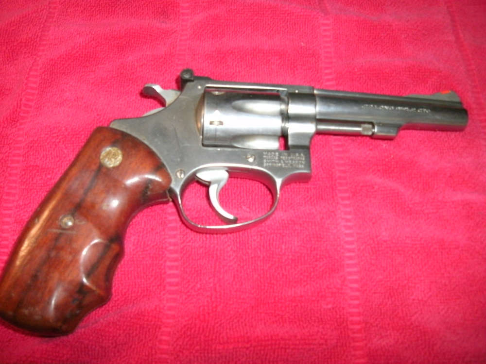 Smith Wesson Model 63...22 caliber revolver-img-1