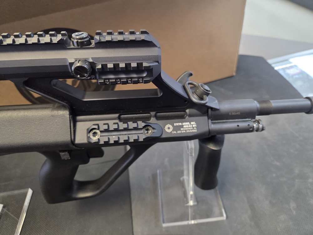 STEYR AUG UNFIRED IN BOX WITH SCOPE like new-img-8
