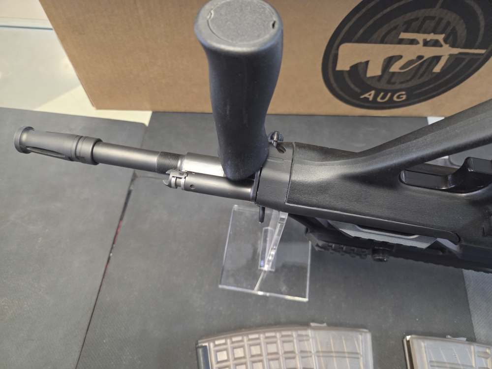 STEYR AUG UNFIRED IN BOX WITH SCOPE like new-img-17