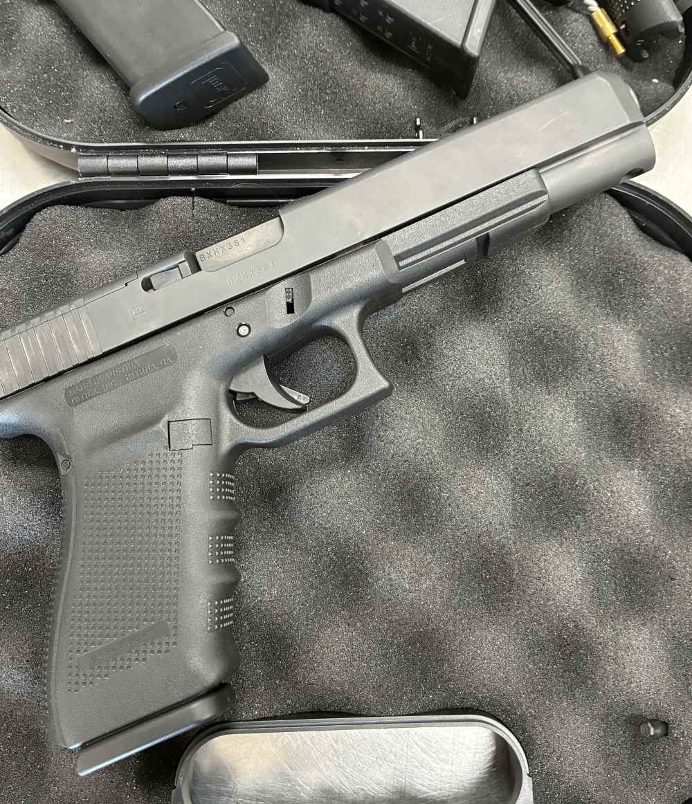 Glock Model 40 Gen 4 MOS Optic Ready 10mm 6.01” Mint Perfect Condition -img-6