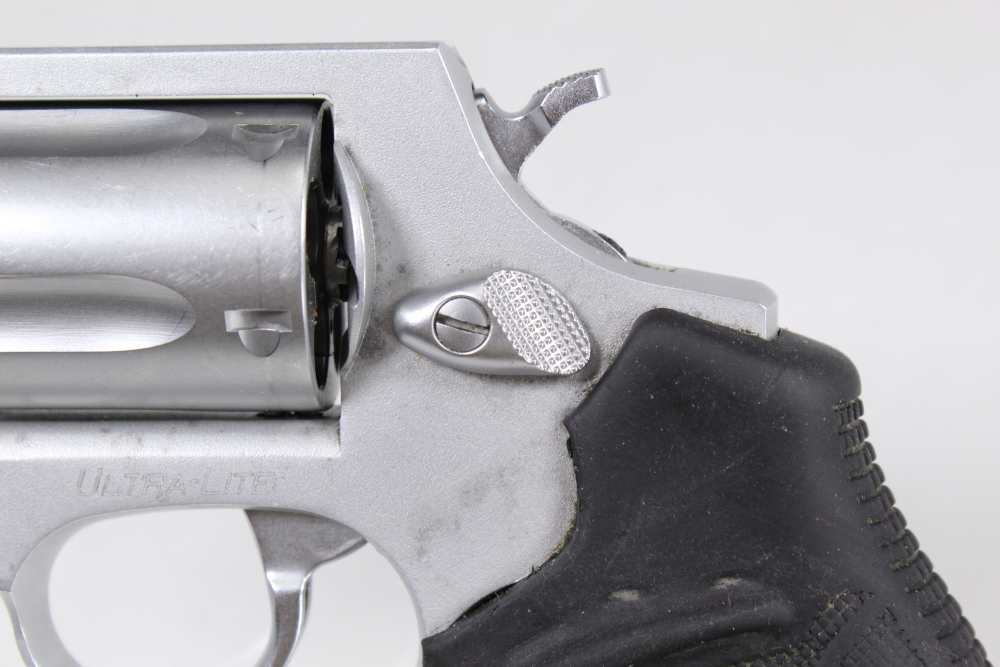 Taurus 85 Ultralite 38 Special Snub Nose Light Weight Carry Revolver w/ Box-img-4