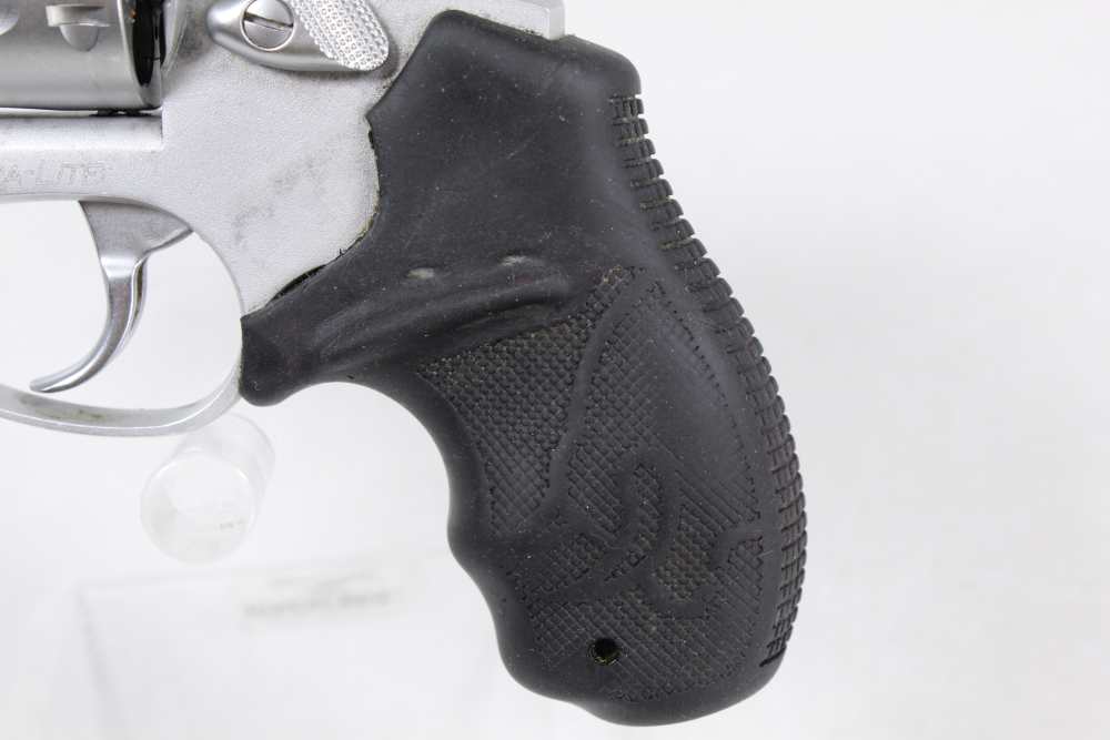 Taurus 85 Ultralite 38 Special Snub Nose Light Weight Carry Revolver w/ Box-img-3