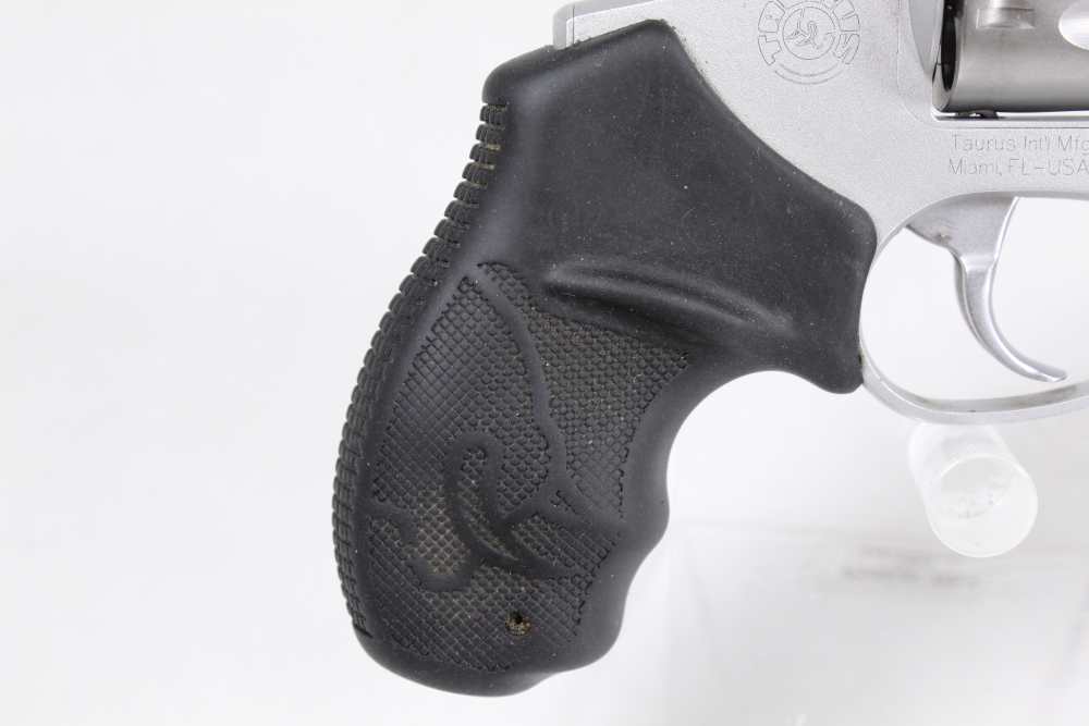 Taurus 85 Ultralite 38 Special Snub Nose Light Weight Carry Revolver w/ Box-img-9