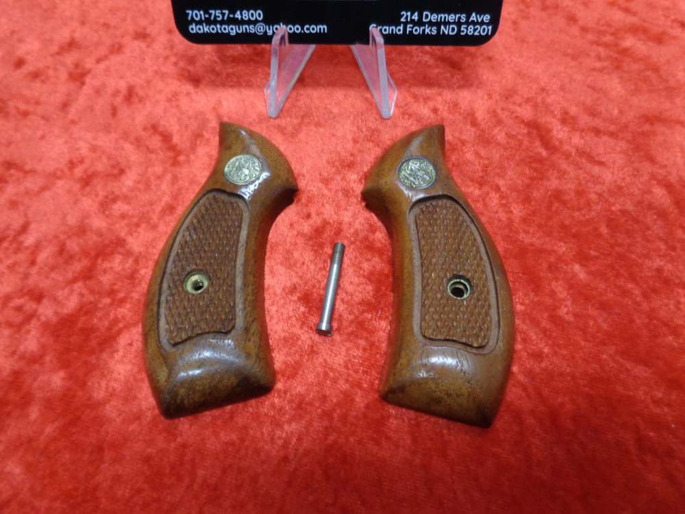 S&W J Frame Round Butt Kit Gun 63 Wood Grips SW Smith Wesson Model -img-1
