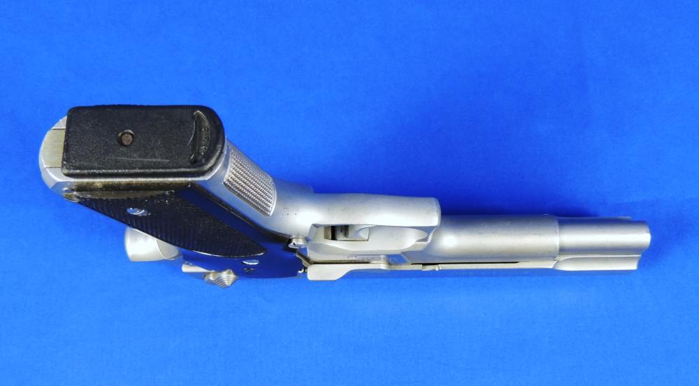 Smith & Wesson Model 645 45 ACP Pistol with Extra Magazines-img-21