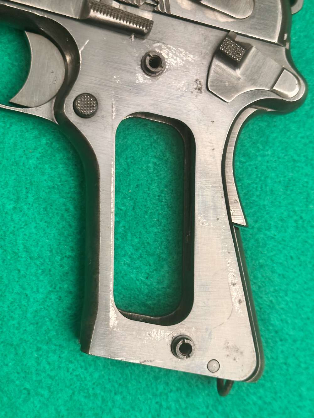 Radom VIS Early German Occupation Production 3 Lever Slotted-img-17