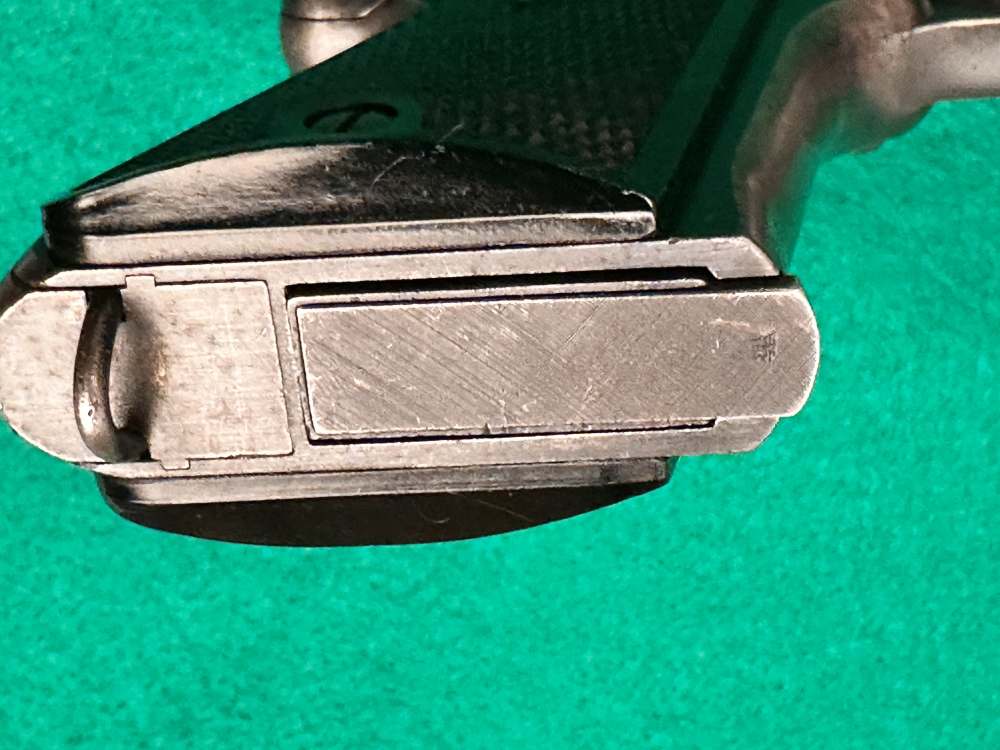 Radom VIS Early German Occupation Production 3 Lever Slotted-img-23