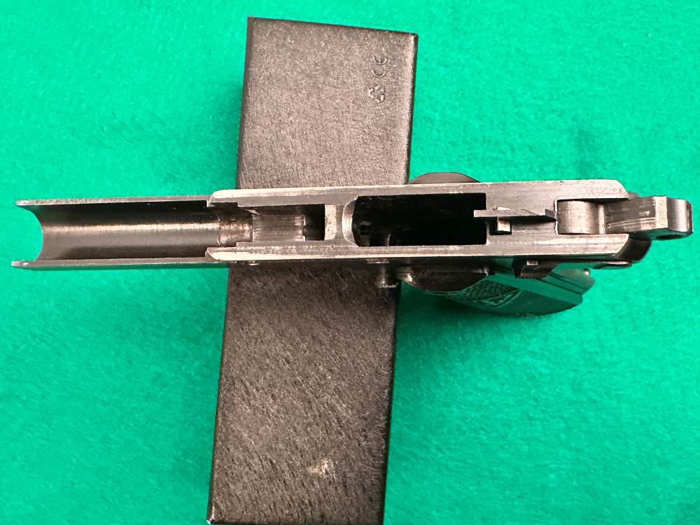 Radom VIS Early German Occupation Production 3 Lever Slotted-img-13